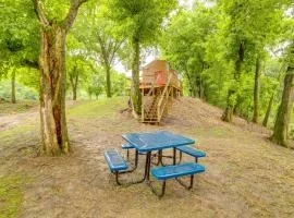 Swim On-Site Riverfront Studio in Mountain View!