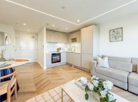 Dorchester Centre Apartment - Free Parking & Views，位于多切斯特的酒店