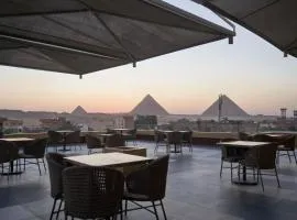 Royal Nine Pyramids View Hotel