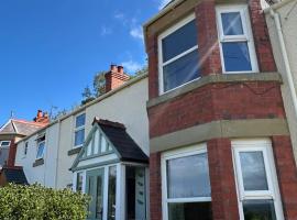 Sunset Cottage, hotel in Prestatyn