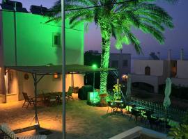 GLIPTIS Apartments, hotel en Karfas