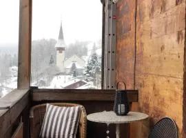 Ridiculously amazing views, cool apartment too!