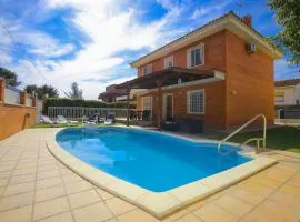 Pluma Villa