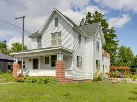 Close to Lake Superior Walkable Washburn Charmer!