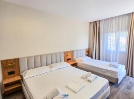Hotel Azure, hotel v mestu Dhërmi