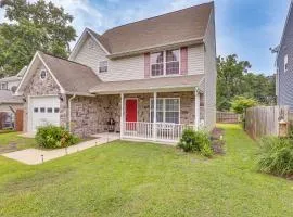 1 Mi to Colonial Beach Boardwalk! Cozy Family Home