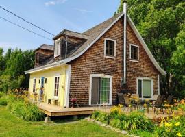 La Maison Jaune，Saint Francois De I'lle d'Orleans的寵物友善飯店