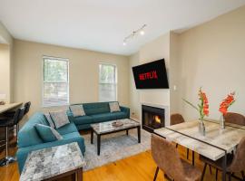 Saint Louis में, होटल Stylish 2BR Apartment with Private Balcony near Soulard