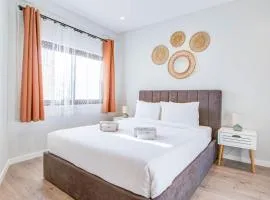 Stunning Ocean View Apt Beach 200mt AC Pool