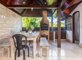 WB08 Linda casa 03 quartos c/ churrasqueira - Condomínio Clube- Geribá!