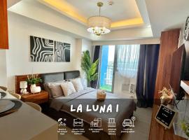 La Luna I - Studio for Couples with Mt Arayat View, hotel na pl&aacute;ži v destin&aacute;cii San Fernando