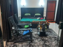 Euro Elephant Yala, pet-friendly hotel in Tissamaharama