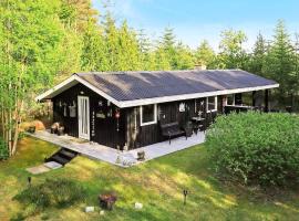Seaside Serenity at Knasborg Beach-By Traum, hotel a Ålbæk