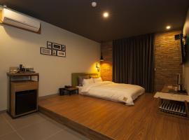 Hotel Gray, hotel near Chang Won Country Club, Changwon