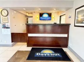 Days Inn by Wyndham St. Charles IL