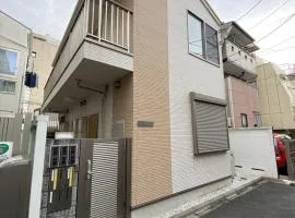 グレイシャス東新宿 東新宿駅徒歩3分 新大久保駅徒歩7分 新宿駅徒歩15分 歌舞伎町すぐ近く 美味しい韓国料理屋多数あります