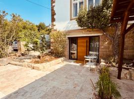 2 Zimmer Apartment Sindelfingen Böblingen Calw, hotel in Aidlingen