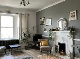 Sea Spray Victorian Apartment