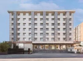 Orange Hotel Beijing West Railway Station South Square