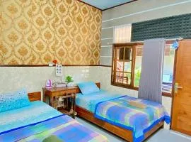 Sawitri Homestay