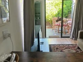 Studio cottage in Greenside
