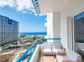 Paraiso del Sur 2-Bedroom Luxury Suite, Sea & Mountain Views