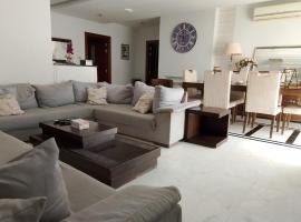 Joli Appartement Superieur, hotel with parking in Sousse