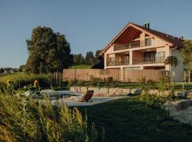 sona Suites Allgäu - Sauna, Whirlpool & Alpenblick
