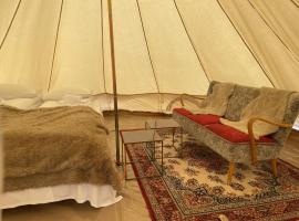 Syndinstøga, khu glamping ở Ryfoss