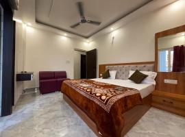 Lucknow में, होटल The Golden Inn