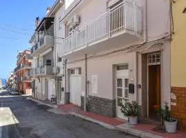 Beautiful Apartment In Trappeto With Wifi