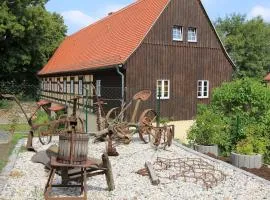 Ferienwohnung Im Sanierten Fachwerkhof Mit Terrasse Und Pool Nah An Dresden