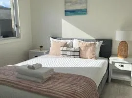 Hidden 2 Bedroom Getaway in Kingsgrove