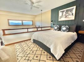 Moose Mtn Retreat Ski in out Condo Pool Hot Tub Fire Pits، شقة في لاتسين