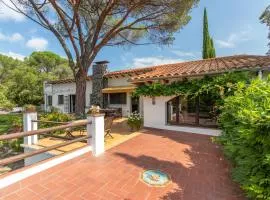 El Pigot - charming tranquil holiday home surrounded by nature with a private swimming pool