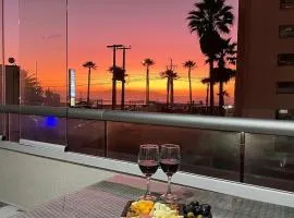 Moderno Dpto Vista al Mar y Piscina Temperada
