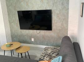 Casa en Dos hermanas cerca de estación de tren, khách sạn ở Dos Hermanas