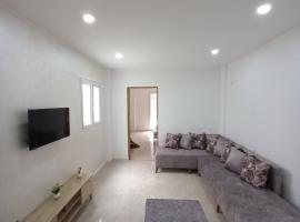 Appartement neuf et confortable, centre ville, hotel com estacionamento em Zarzis