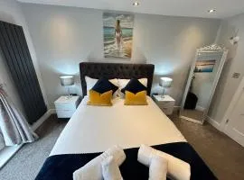 The Penthouse - Luxury 2 Bed Apartment in Skegness