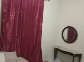 CHEZ Binetou