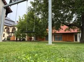 U Cerhů, Kněžmost - Český Ráj