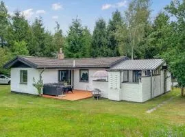 Gorgeous Home In Højby With Wifi