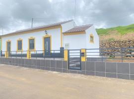 Chalé da Ribeira: Praia da Vitória şehrinde bir otel