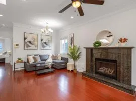 Central Spacious 3 Br Upstairs