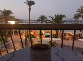 SeaShell apartment Sea View, Castle View 200metres from the Beach