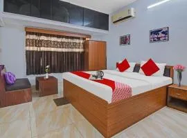 Hotel O Avi Gust House
