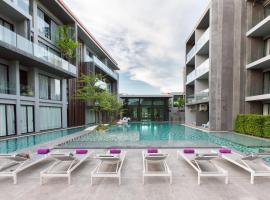 Maya Phuket Airport Hotel-Naiyang Beach, hotel v destinaci Nai Yang pláž