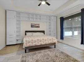 Spacious Suite in modern house