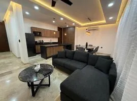 Private Townhouse with Pool