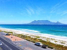 Boutique Apartment Bloubergstrand Beachfront, lacn&yacute; hotel v destin&aacute;cii Bloubergstrand